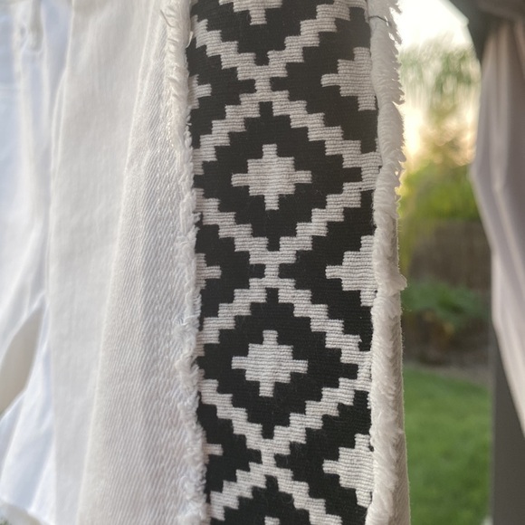 Universal Thread shortie shorts, boho, high waisted, NWT size 8/29R - Picture 3 of 8